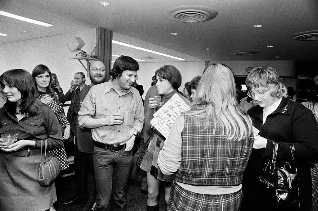 Betty Friedan at NOW fundraising reception - Chicago Sun-Times