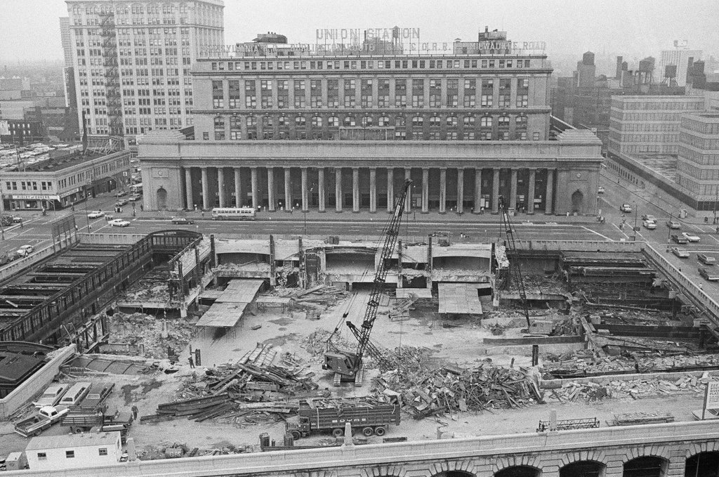 Old Union Station concourse is almost completely demolished - Don Burk for Chicago Sun-Times