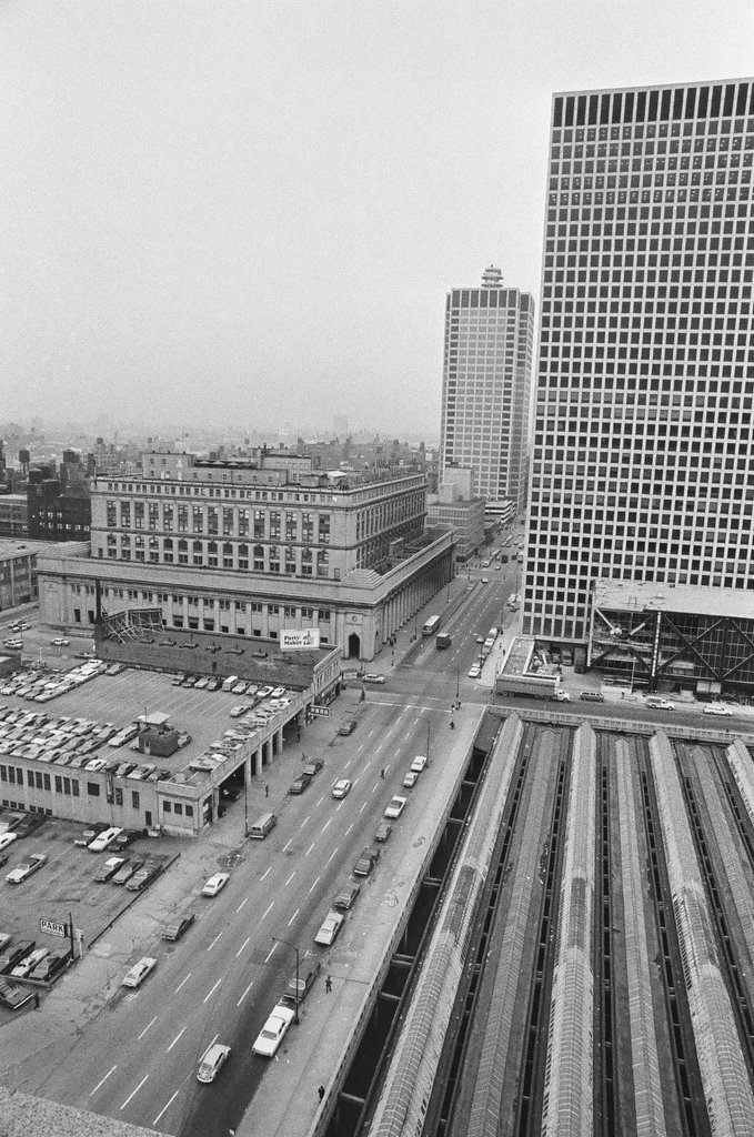 Aerial view of Union Station and train sheds - Gene Pesek for Chicago Sun-Times