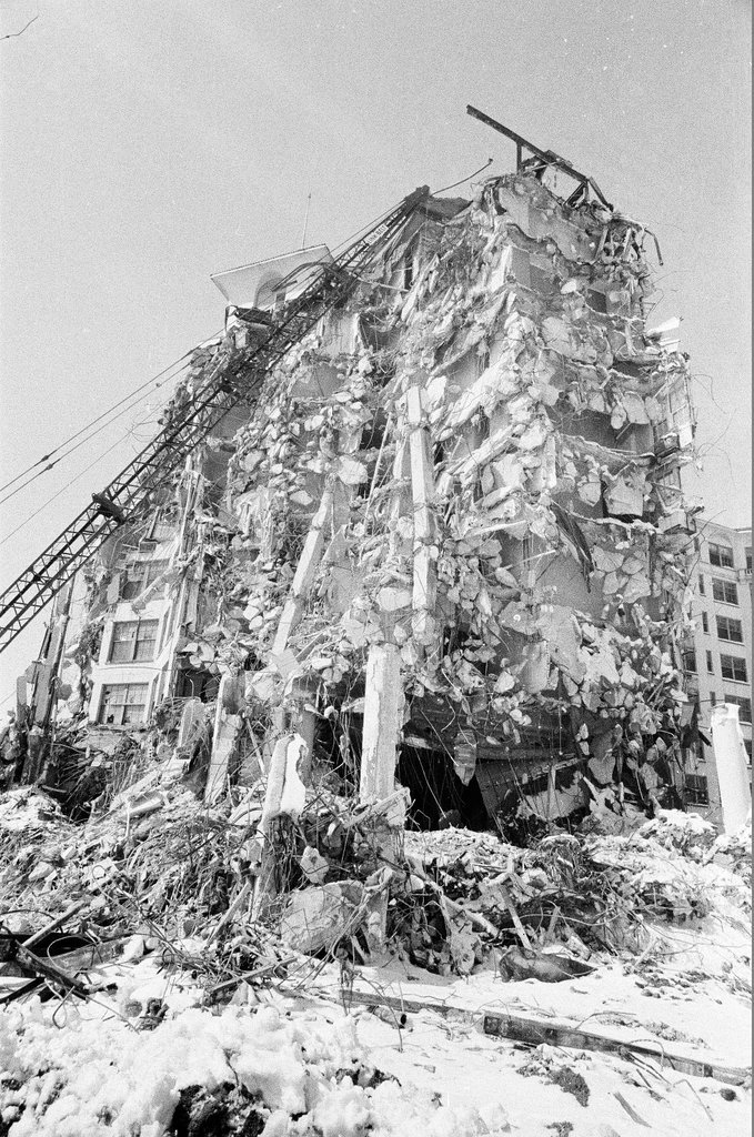 Edgewater Beach Hotel demolished - Chicago Sun-Times