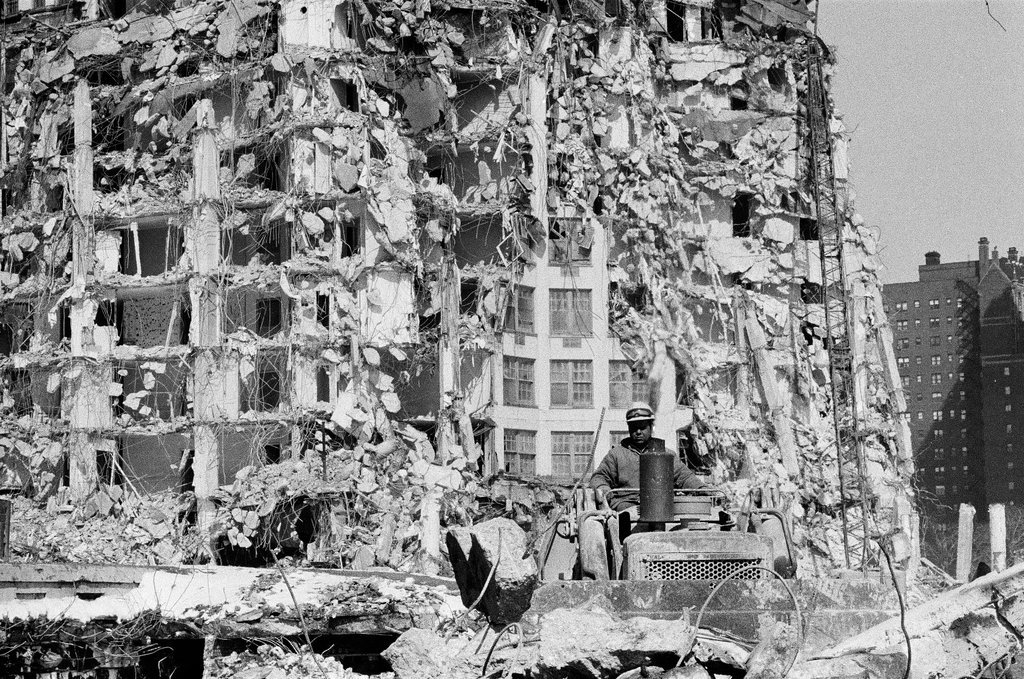 Edgewater Beach Hotel demolished - Chicago Sun-Times