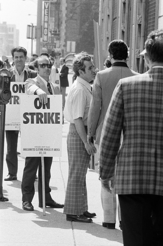 Amalgamated Clothing Workers of America strike - Chicago Sun-Times