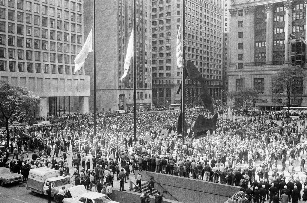Police arrest union demonstrators - Chicago Sun-Times