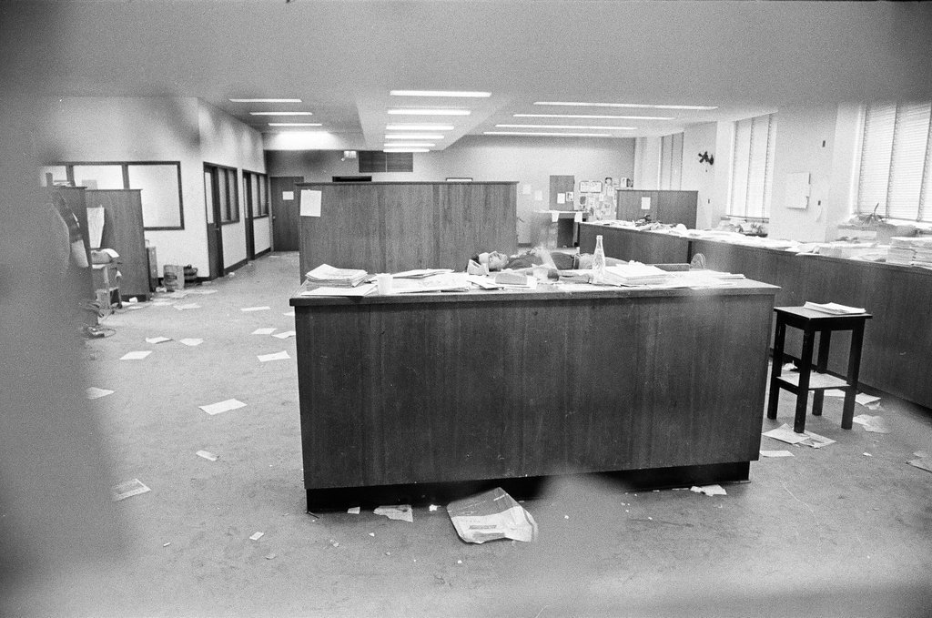 Clean up after sit-in at University of Chicago regarding firing of professor Marlene Dixon - Chicago Sun-Times