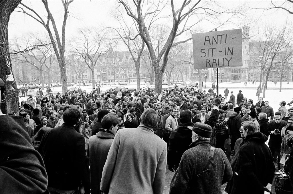 University of Chicago anti-sit-in rally regarding firing of professor Marlene Dixon - Chicago Sun-Times