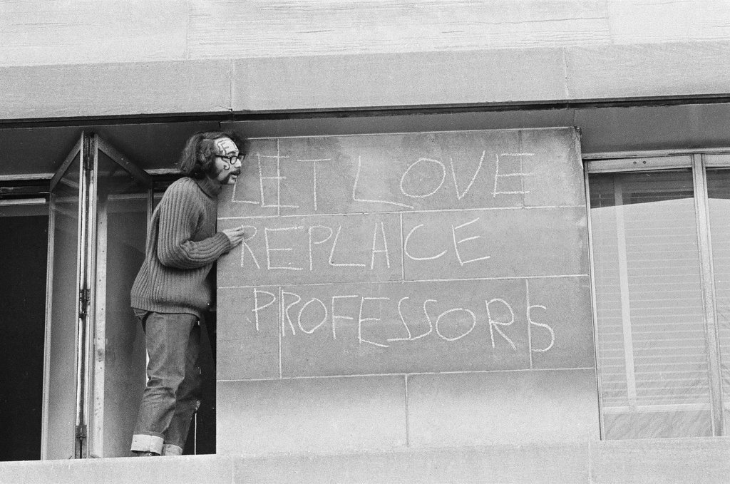 University of Chicago sit-in regarding firing of professor Marlene Dixon - Chicago Sun-Times