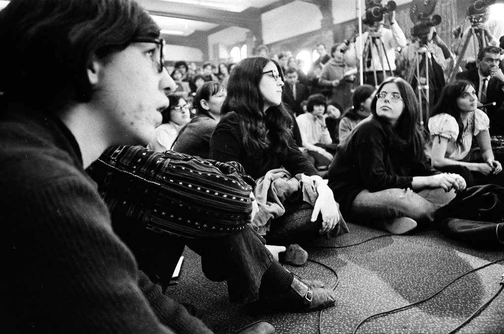 Marlene Dixon speaks to University of Chicago protesters - Chicago Sun-Times