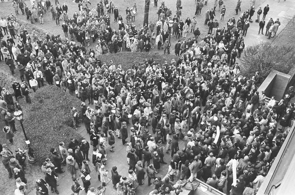 University of Chicago sit-in - Chicago Sun-Times
