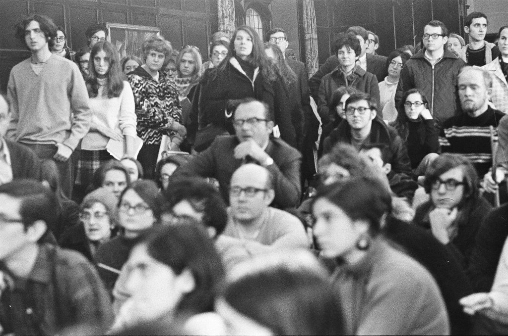 Marlene Dixon speaks to University of Chicago protesters - Chicago Sun-Times