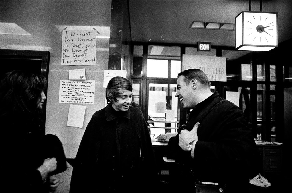 University of Chicago sit-in protesters talk to press - Chicago Sun-Times