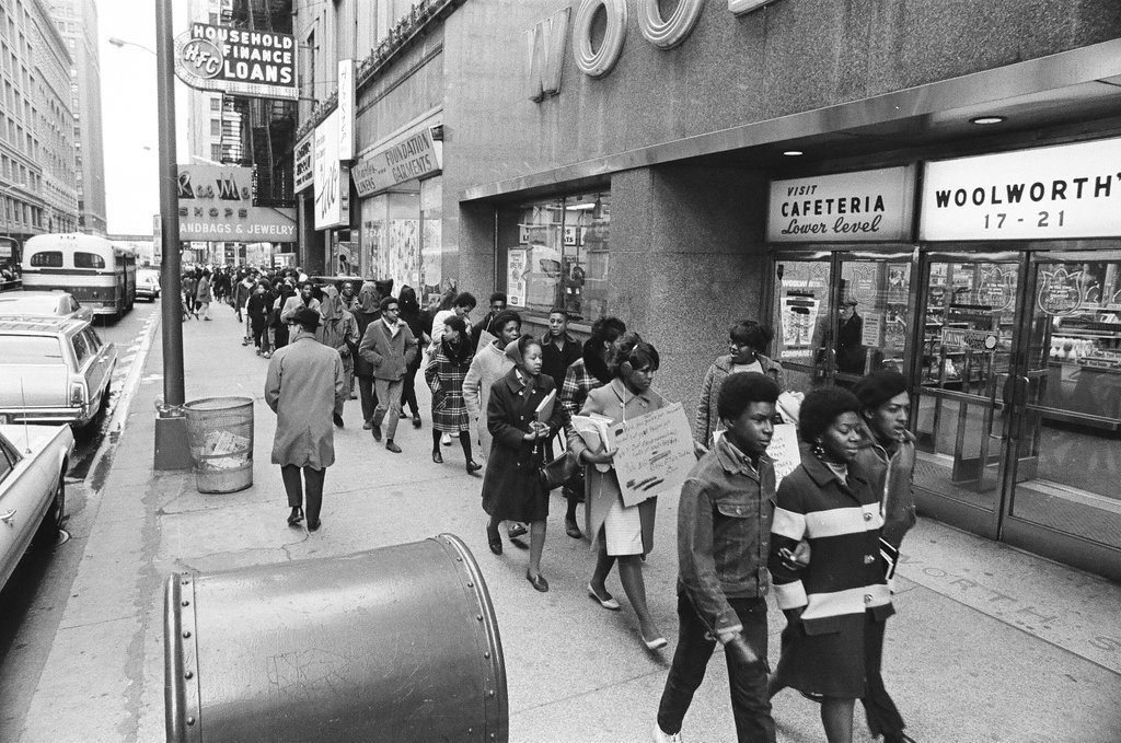 Students stage funeral procession to Board of Education - Chicago Sun-Times