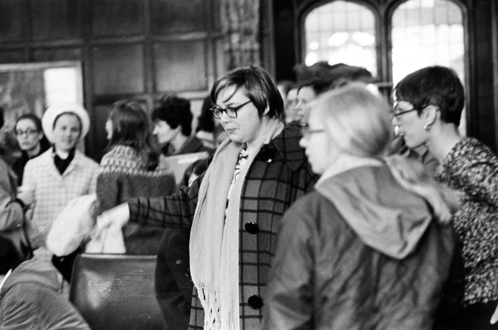 Marlene Dixon speaks to University of Chicago protesters - Chicago Sun-Times