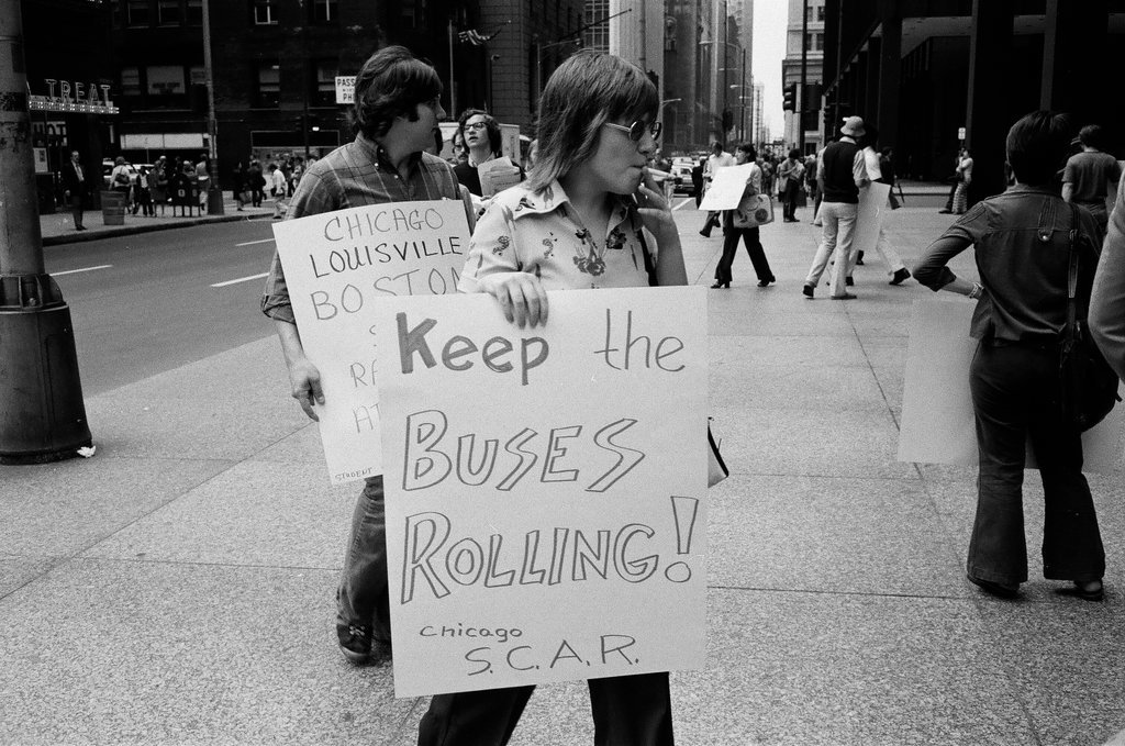 Students march in favor of busing - Chicago Sun-Times