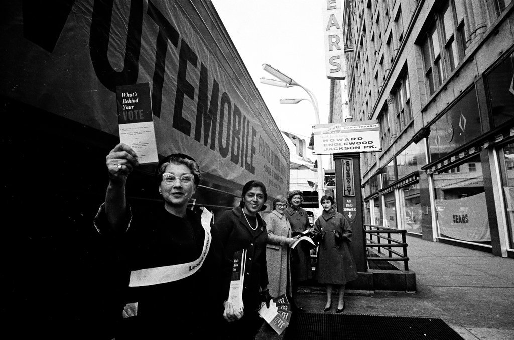 League of Women Voters educate voters - Chicago Sun-Times