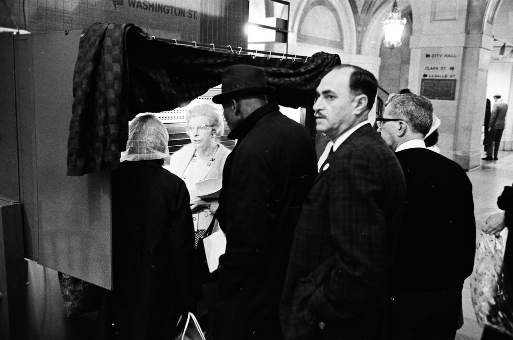 Voting machines - Chicago Sun-Times