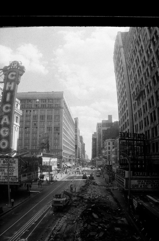 State Street Mall construction - Gene Pesek for Chicago Sun-Times