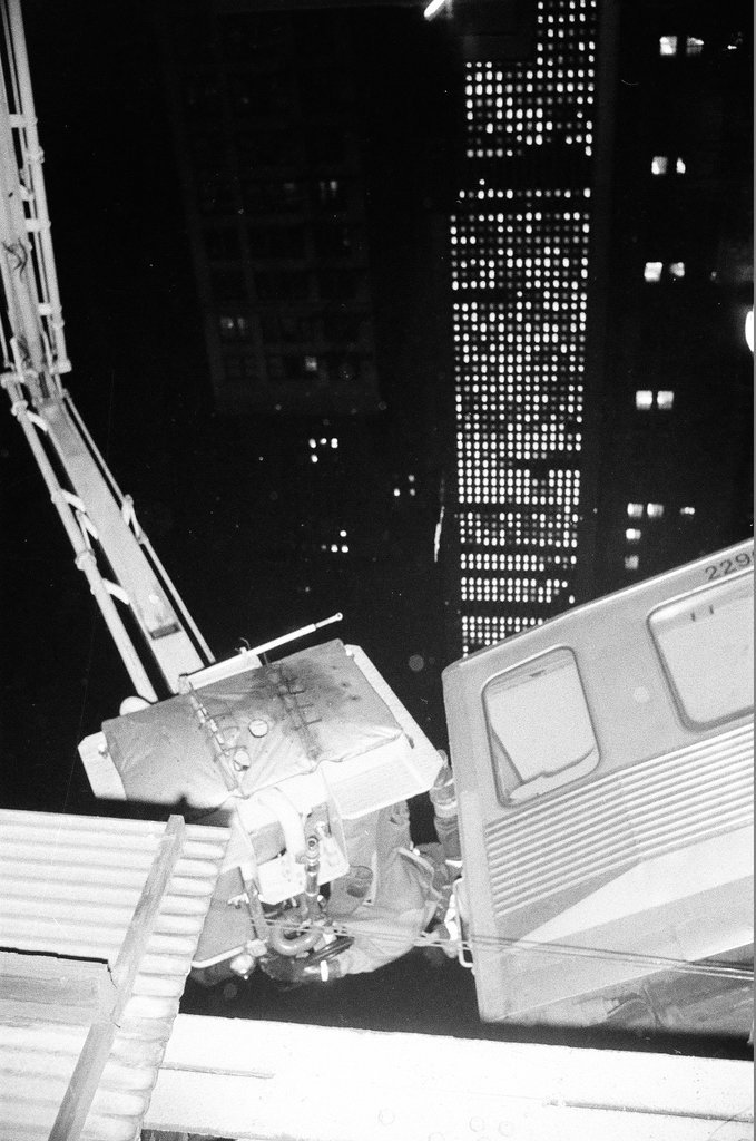 1977 Chicago Loop train derailment - Edmund Jarecki for Chicago Sun-Times
