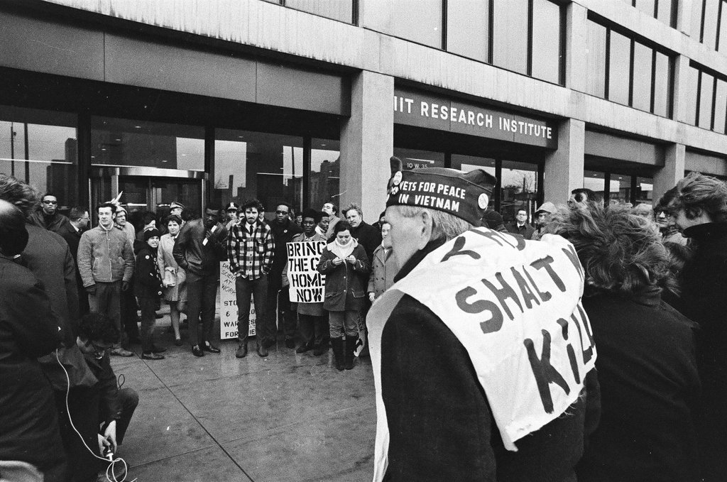 IIT Research Institute peace demonstration - Gary Settle for Chicago Sun-Times