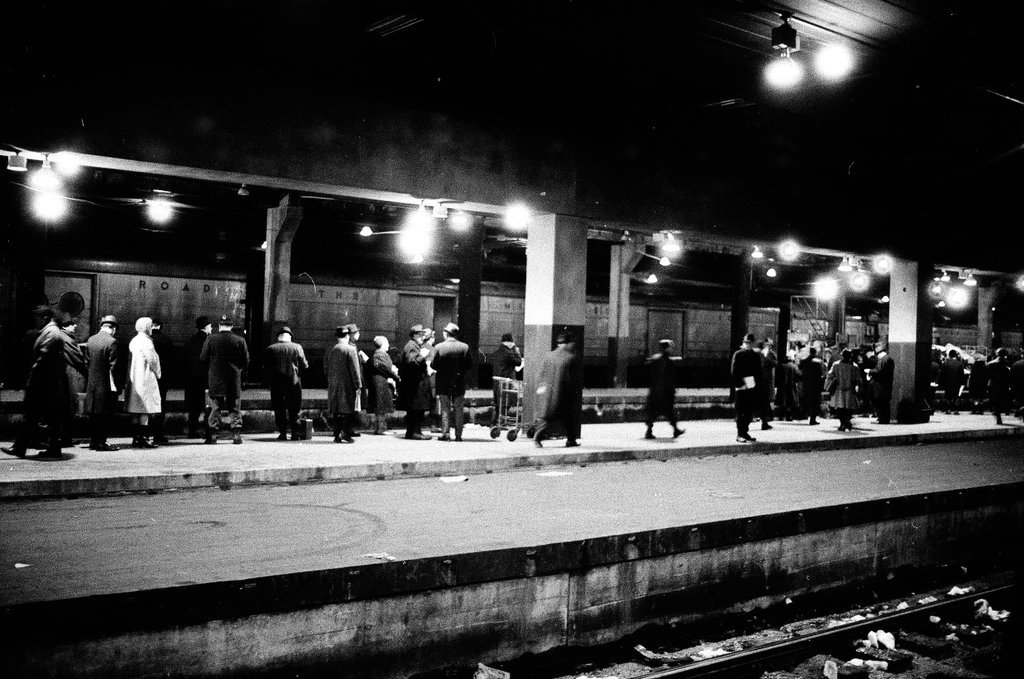 Union Station blizzard crowds - Don Bierman for Chicago Sun-Times