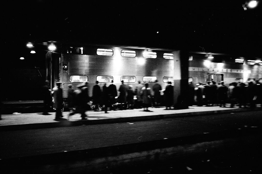 Union Station blizzard crowds - Don Bierman for Chicago Sun-Times