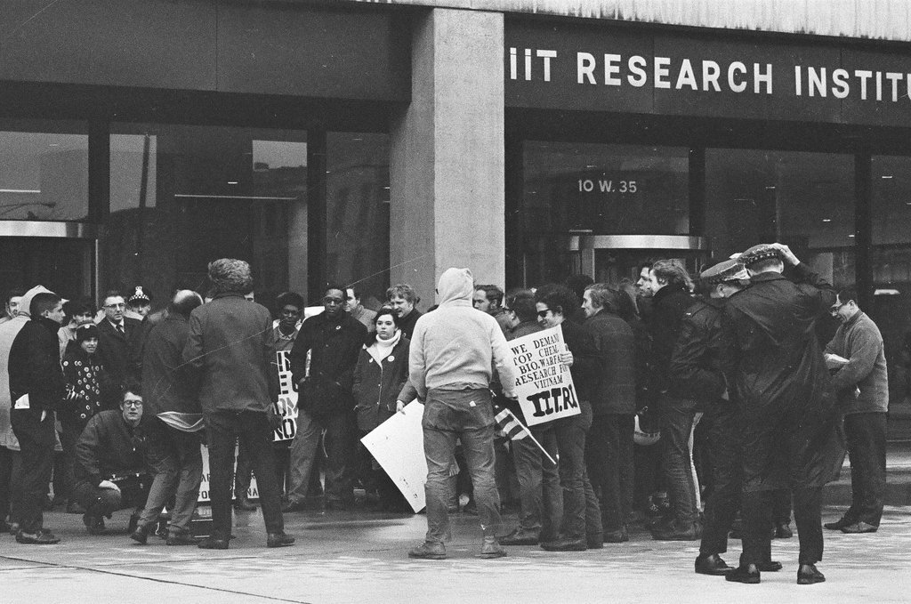 IIT Research Institute peace demonstration - Gary Settle for Chicago Sun-Times