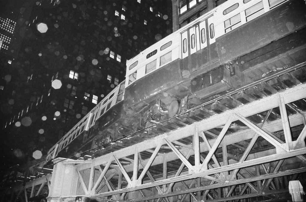1977 Chicago Loop train derailment - Edmund Jarecki for Chicago Sun-Times