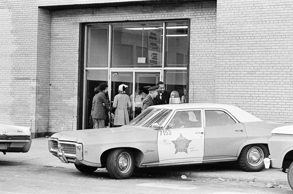 Public assistance demonstration - Don Bierman for Chicago Sun-Times