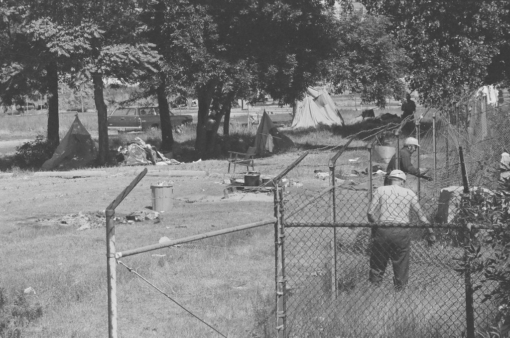 Native American activists at Belmont Harbor - Howard Lyon for Chicago Sun-Times