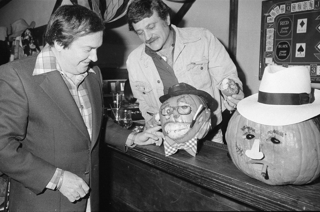 Pumpkin carving contest - Martha Hartnett for Chicago Sun-Times