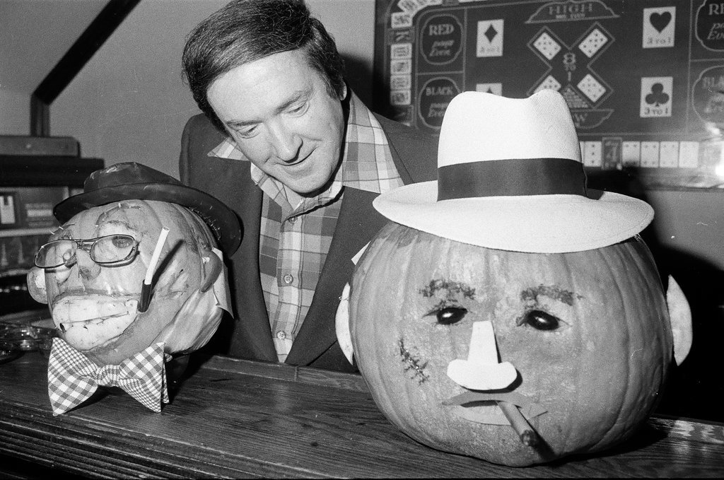 Pumpkin carving contest - Martha Hartnett for Chicago Sun-Times