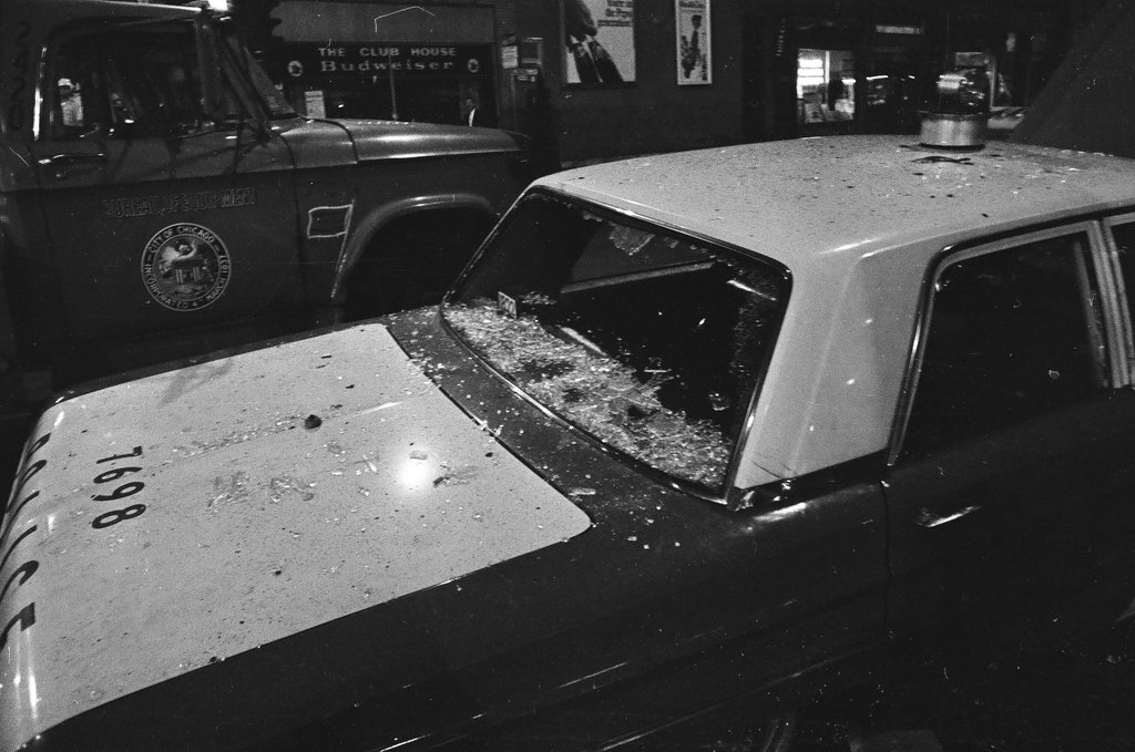 Puerto Rican uprising in West Town - John Tweedle for Chicago Sun-Times