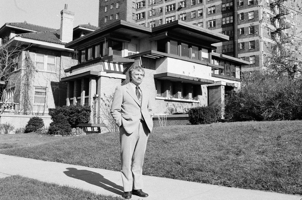 Frank Lloyd Wright house in Rogers Park - Carmen Reporto for Chicago Sun-Times