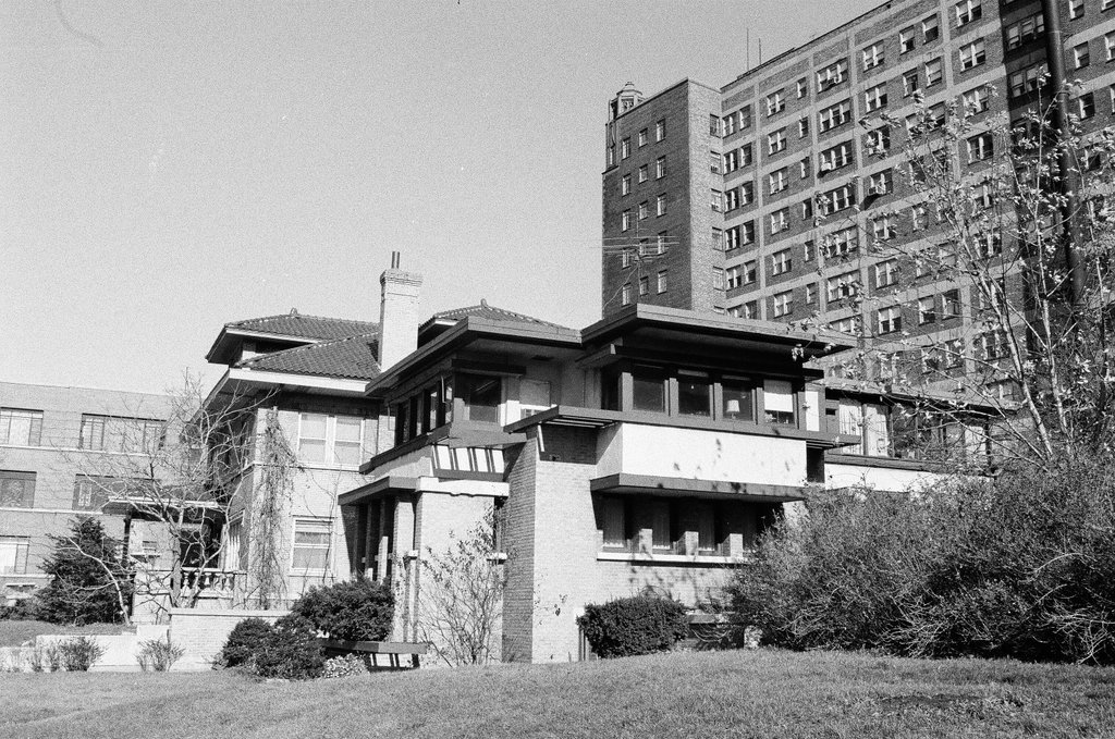 Frank Lloyd Wright house in Rogers Park - Carmen Reporto for Chicago Sun-Times