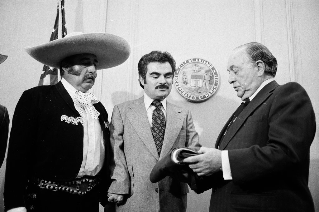 Mexican Consul General meets Mayor Daley - Jerry Tomaselli for Chicago Sun-Times
