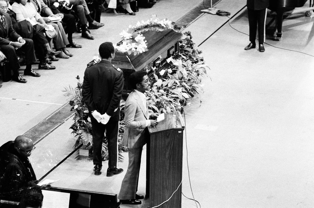 Mahalia Jackson funeral - Chicago Sun-Times