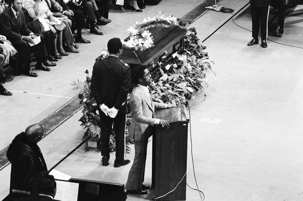 Mahalia Jackson funeral - Chicago Sun-Times
