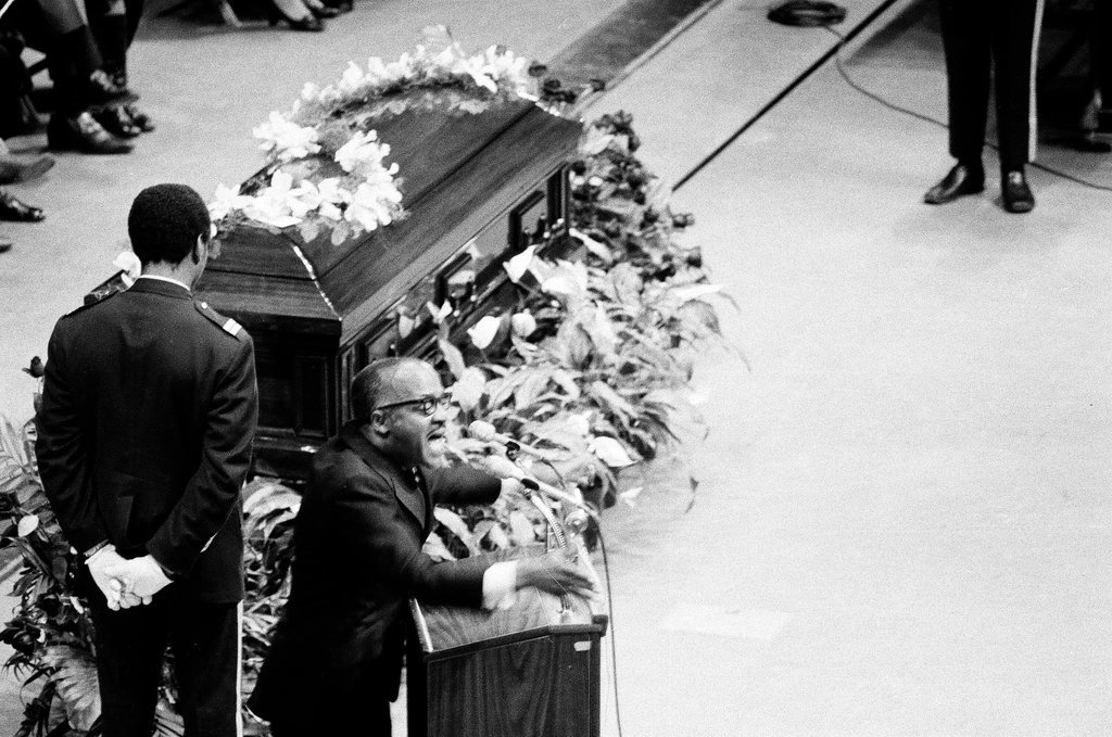 Mahalia Jackson funeral - Chicago Sun-Times