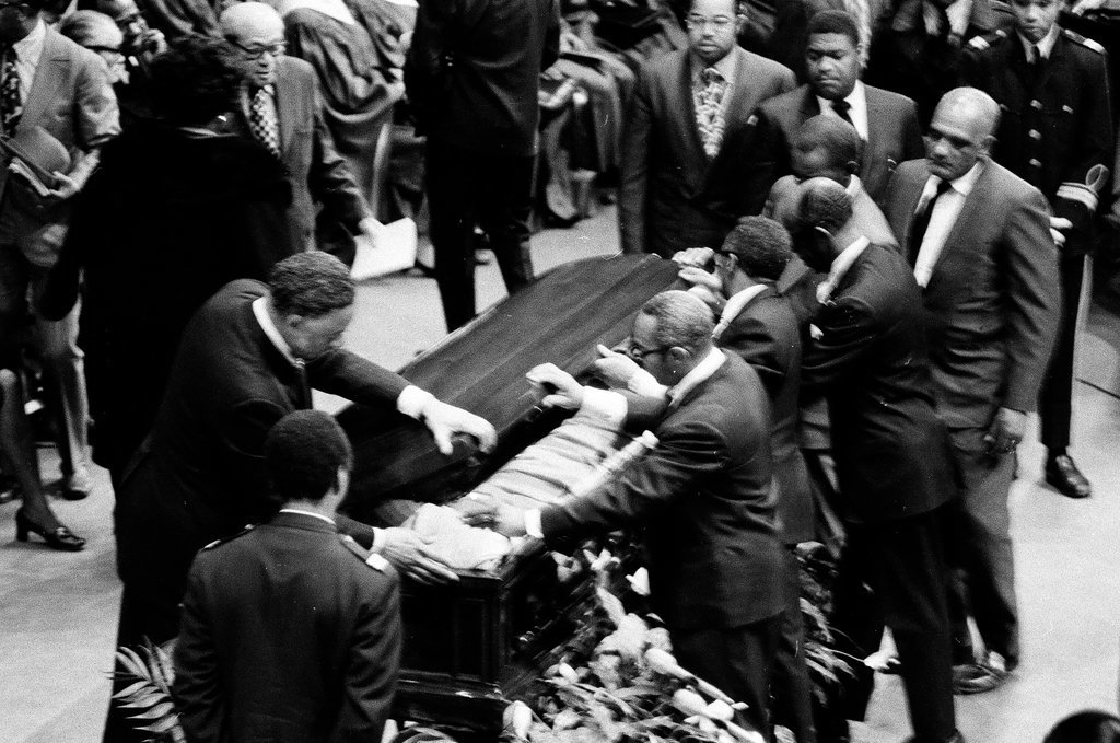 Mahalia Jackson funeral - Chicago Sun-Times
