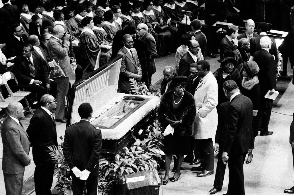 Mahalia Jackson funeral - Chicago Sun-Times
