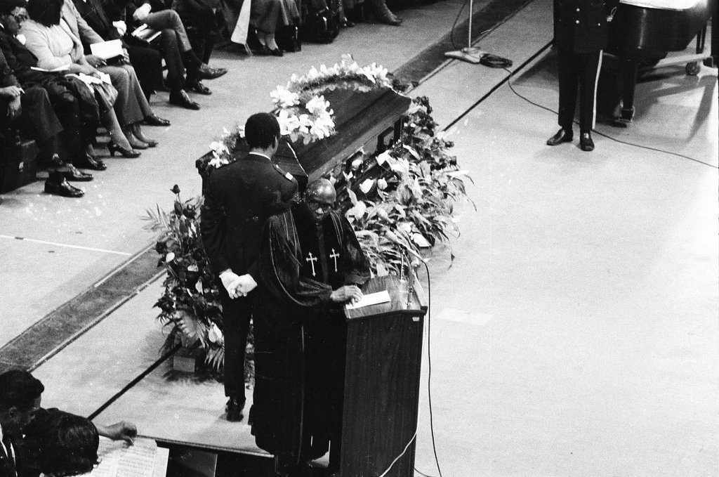 Mahalia Jackson funeral - Chicago Sun-Times