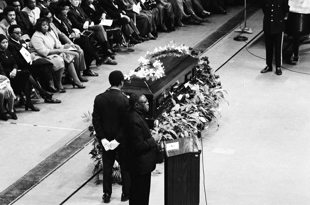 Mahalia Jackson funeral - Chicago Sun-Times