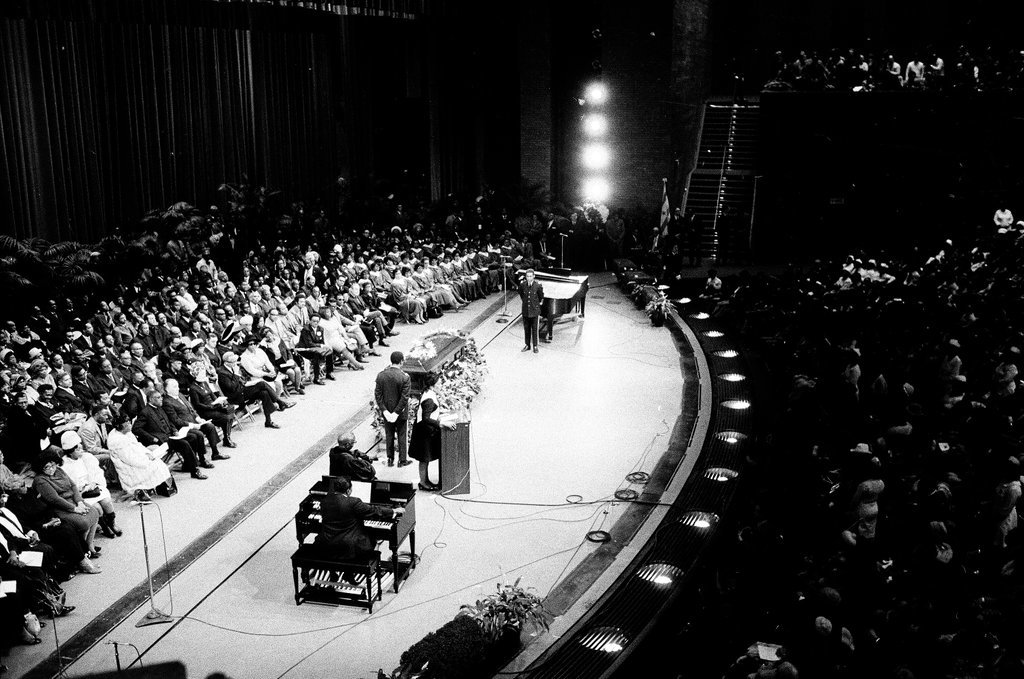 Mahalia Jackson funeral - Chicago Sun-Times