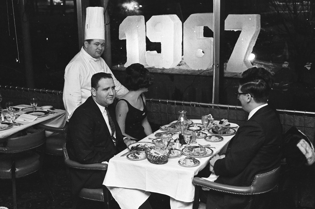 Group eats at table in 1967 - Hartland Klotz for Chicago Sun-Times