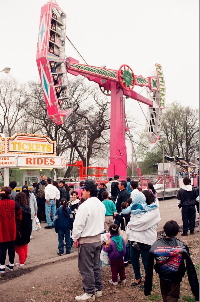 Cinco de Mayo festival in Douglass Park - Chicago Sun-Times