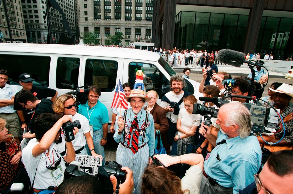 Hillary Clinton visits Gallery 37 - Chicago Sun-Times