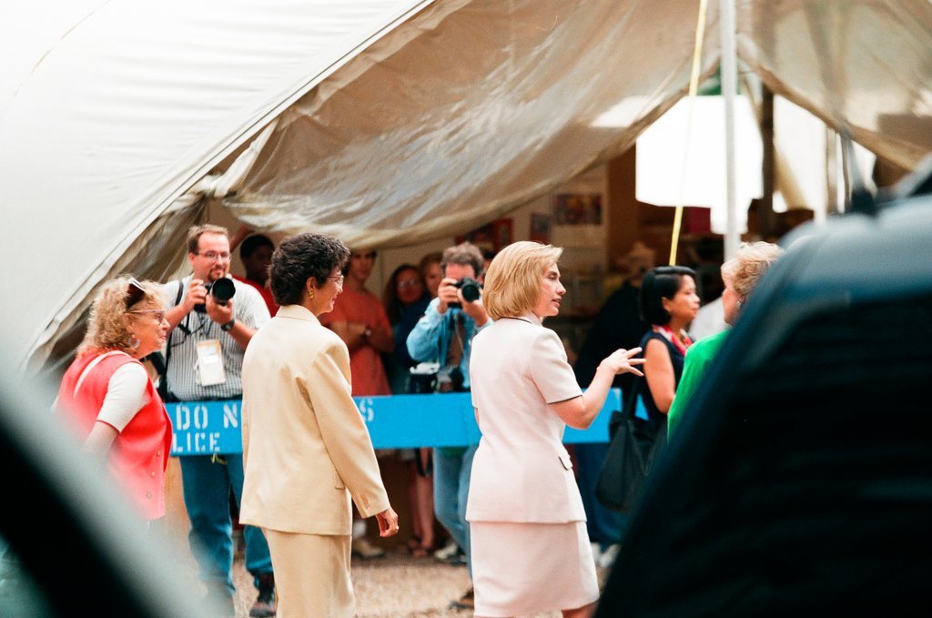 Hillary Clinton visits Gallery 37 - Chicago Sun-Times