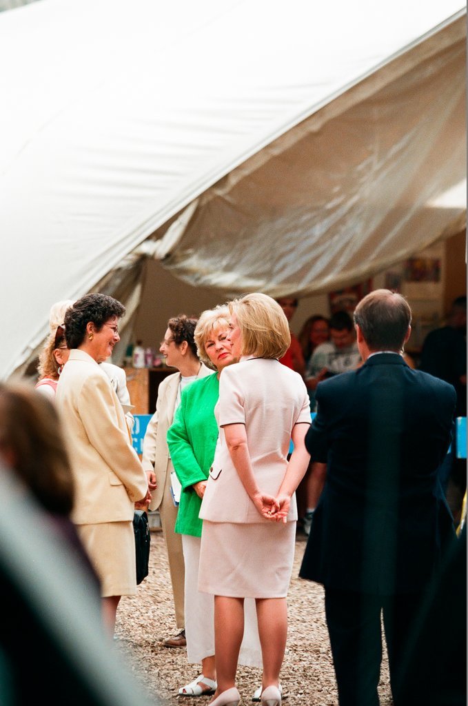 Hillary Clinton visits Gallery 37 - Chicago Sun-Times