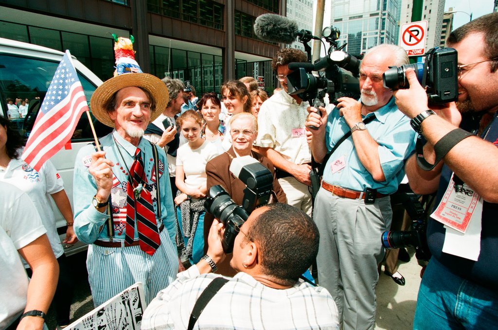 Hillary Clinton visits Gallery 37 - Chicago Sun-Times
