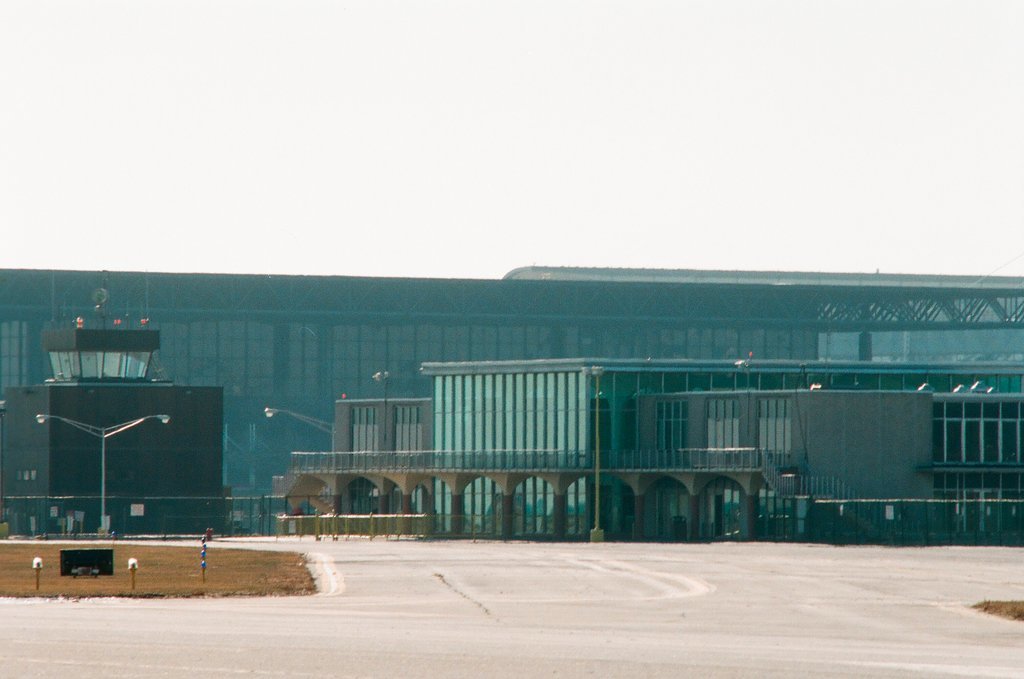 Meigs Field temporarily closed - Chicago Sun-Times