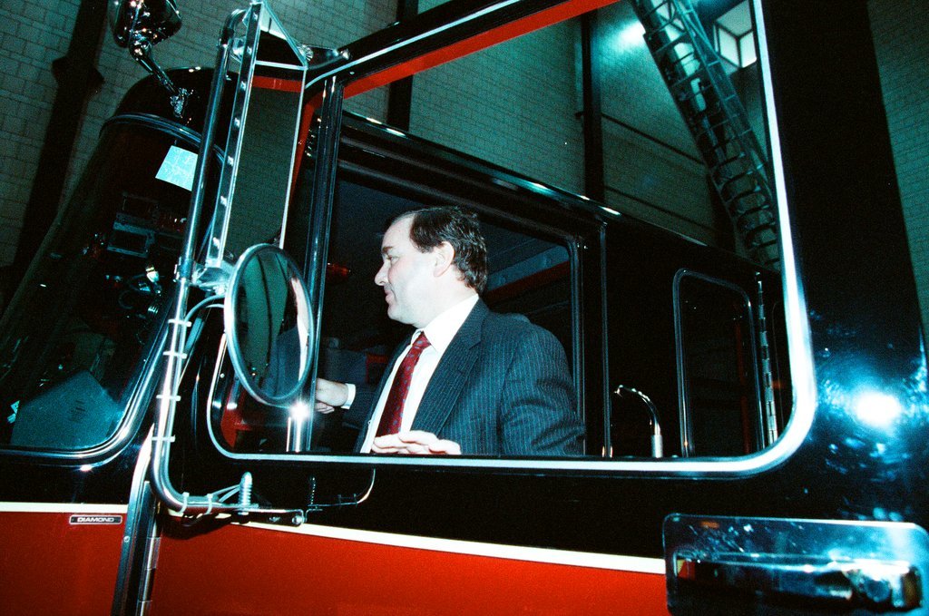Mayor Daley at the Fire Academy - Chicago Sun-Times
